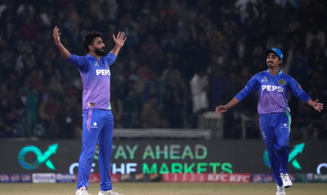Sultans, led by Mir's six-wicket haul and Usman's 96, defeat Qalandars to maintain their table-topping position