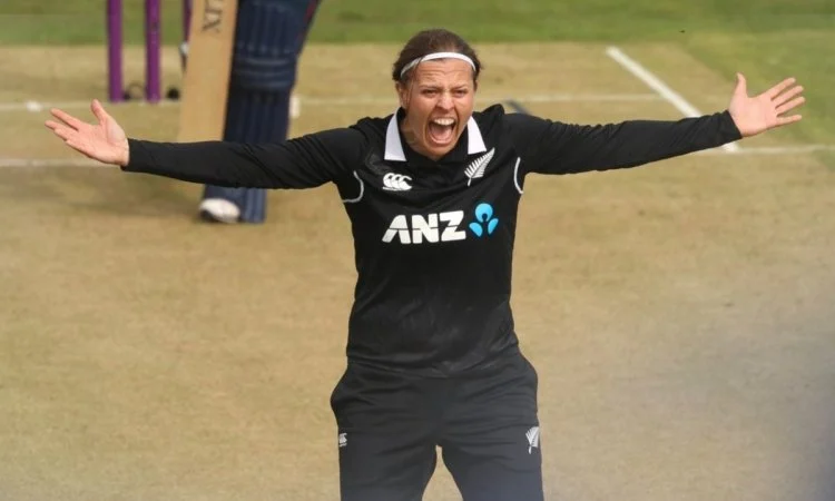 WPL 2024 Update: Lea Tahuhu Named as Replacement for Lauren Cheatle in Gujarat Giants Squad