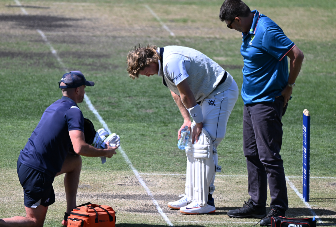 Pucovski Forced to Leave Field After Being Hit by Bouncer
