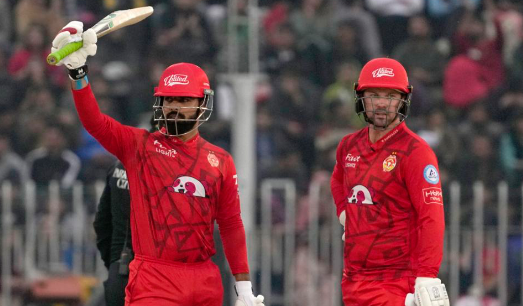 Munro's 84, Shadab's 54 Propel Islamabad United to 229 Chase, Securing Playoffs Spot
