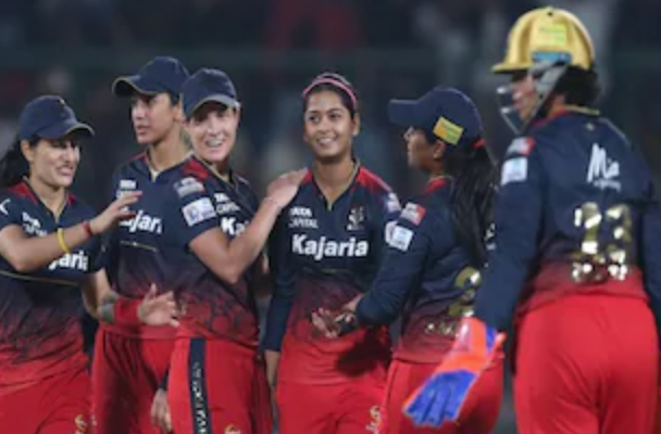 Virat Kohli Congratulates Smriti