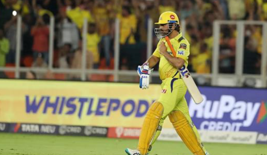 Suresh Raina prefers MS Dhoni batting earlier for five overs, not just the last two