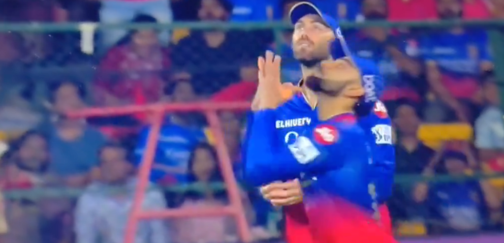 Kohli, Maxwell Nearly Bumped Catching Bairstow Off Siraj
