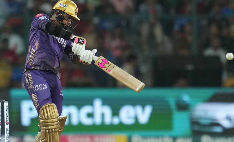 Gautam Gambhir cheers for KKR as Sunil Narine attacks RCB's Yash Dayal in IPL 2024 match