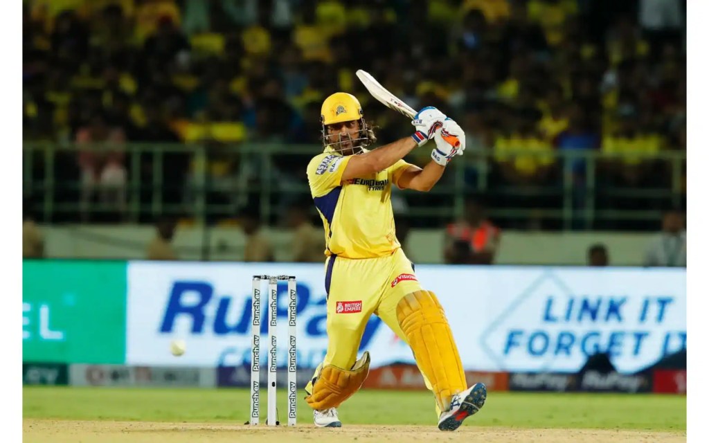 Aussie Legend Urges to Promote MS Dhoni Up the Batting Order After His Performance in Vizag