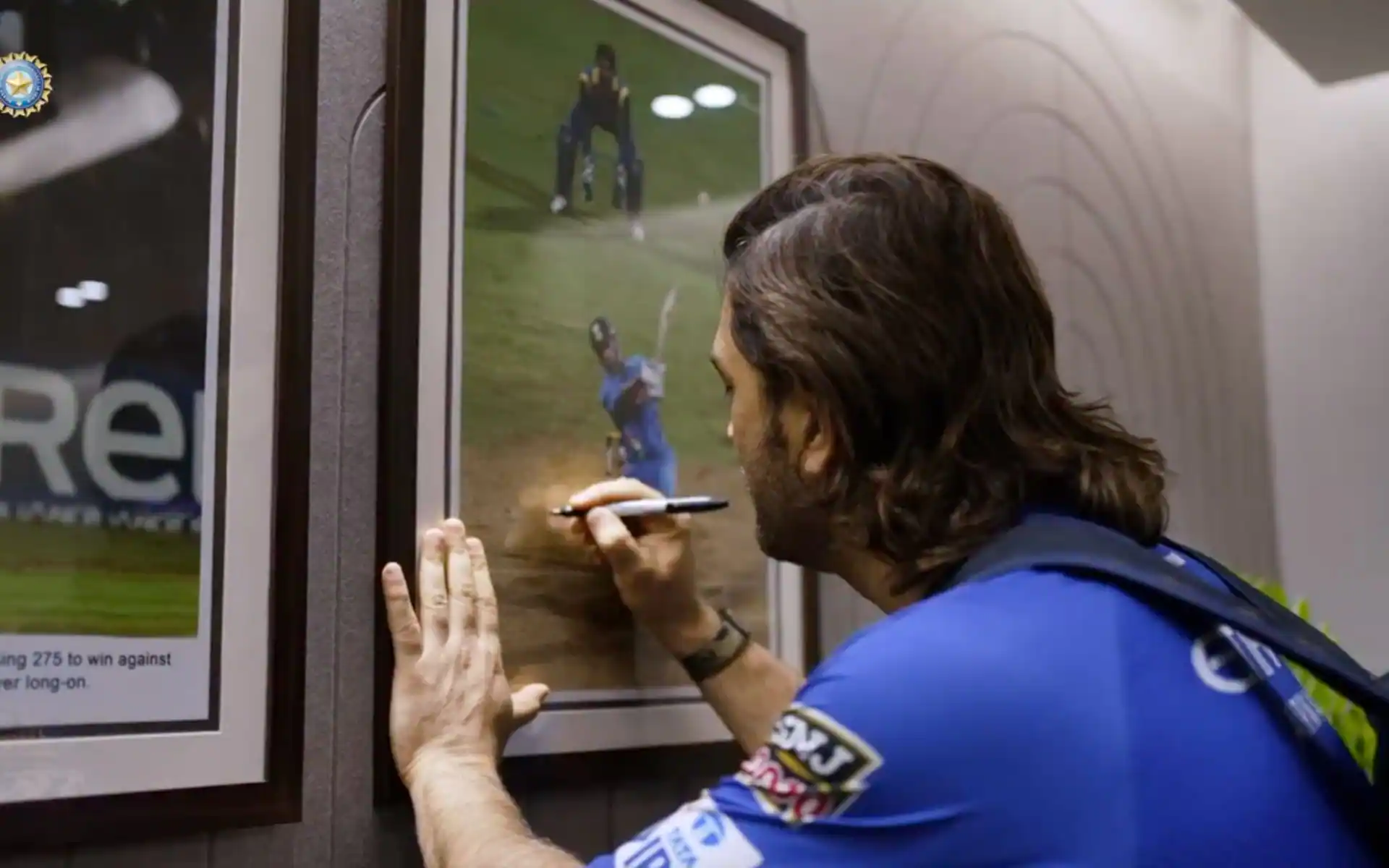 MS Dhoni Signs World Cup Winning Photo at BCCI Museum, Poses With ICC Trophies