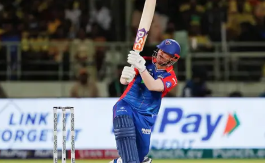 Warner Surpasses Kohli to Claim Fifth Spot in T20 Run-Scorers List