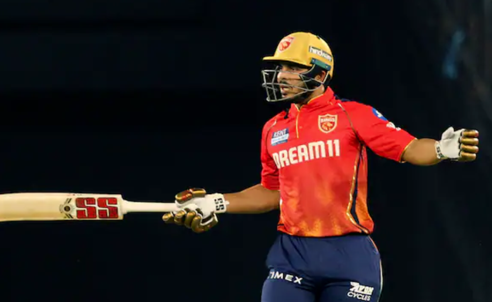 [Watch] Punjab Kings' Impact Player Ashutosh Sharma Slams Flat Bullet Six Vs Mohit Sharma