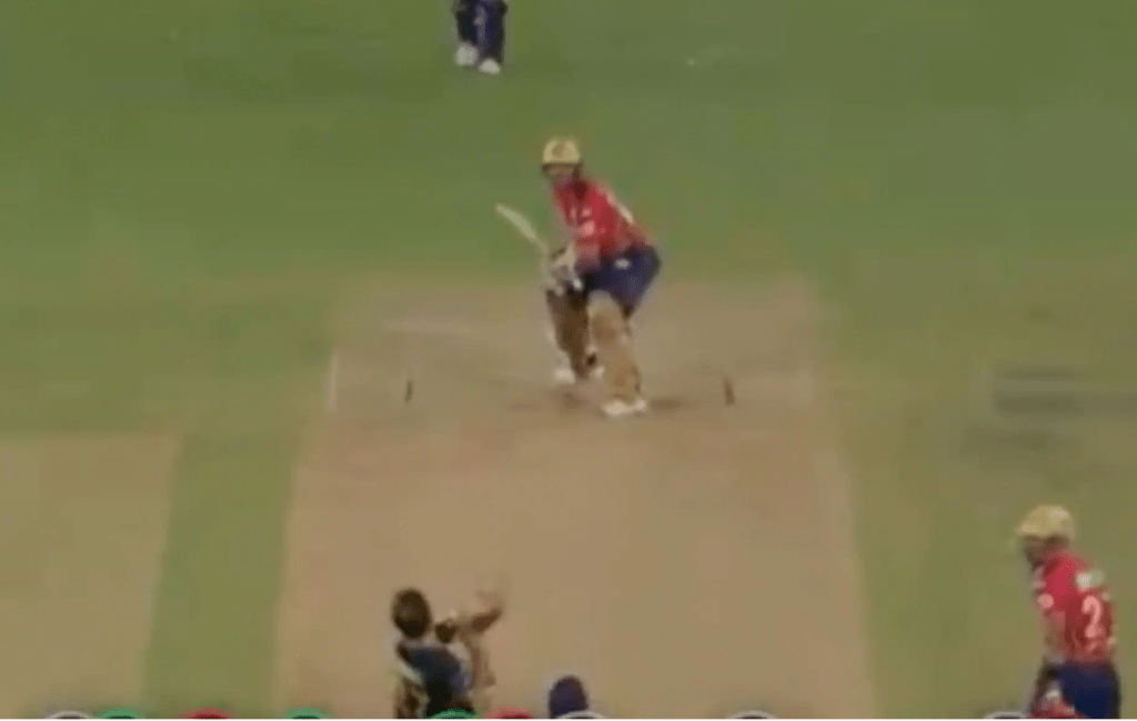 [Watch] Punjab Kings' Impact Player Ashutosh Sharma Slams Flat Bullet Six Vs Mohit Sharma