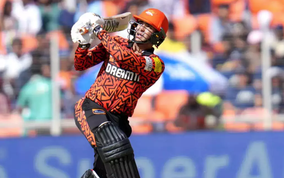 Yuvraj Singh warns Abhishek Sharma again after his stellar IPL performance against CSK