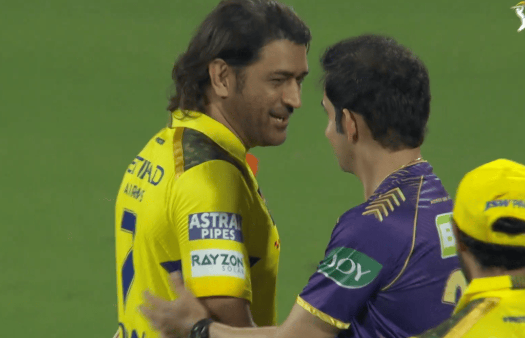 Gautam Gambhir and MS Dhoni End Feud with Hug