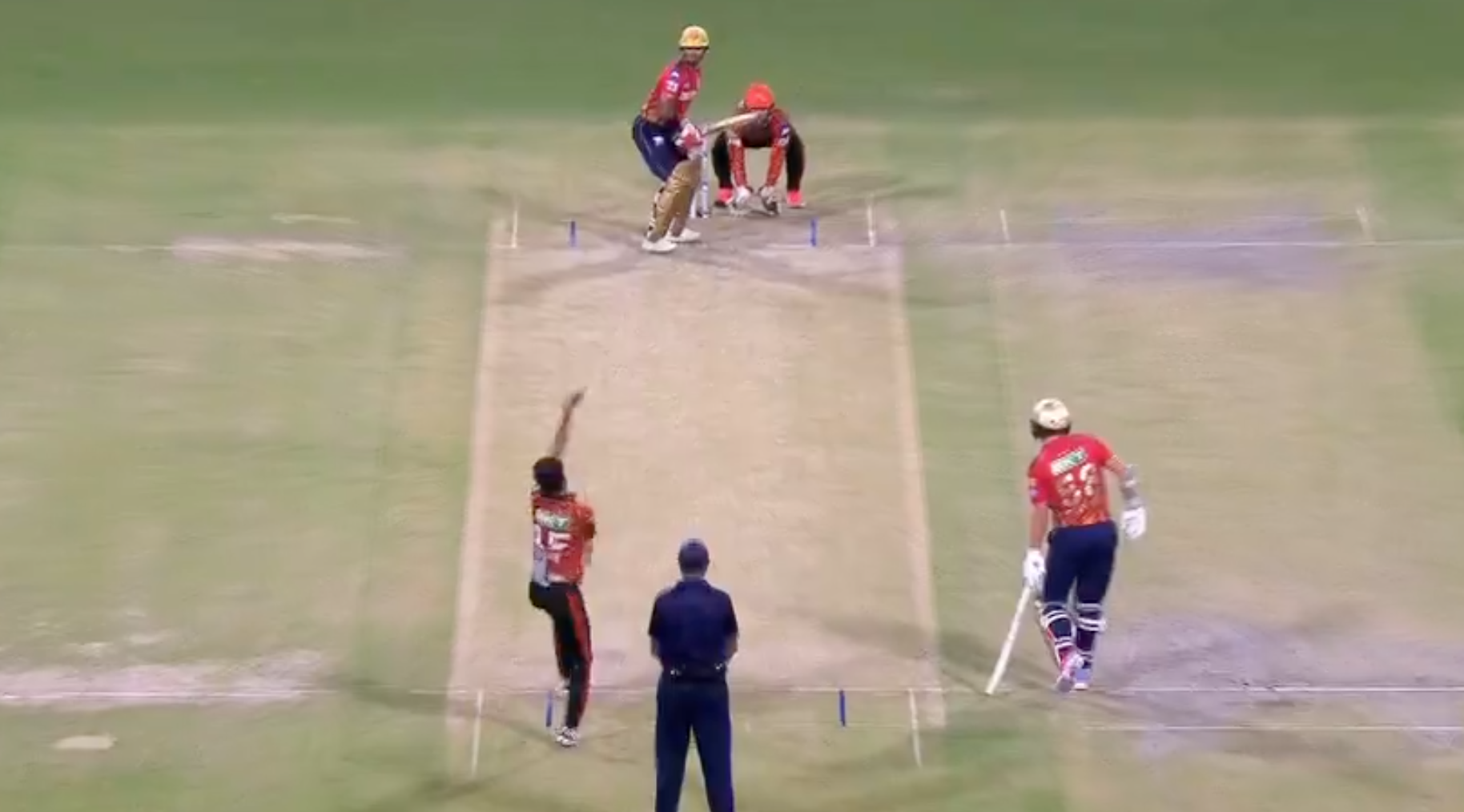 Bhuvneshwar's Fast Delivery Dismisses Dhawan via Klaasen's Stumping