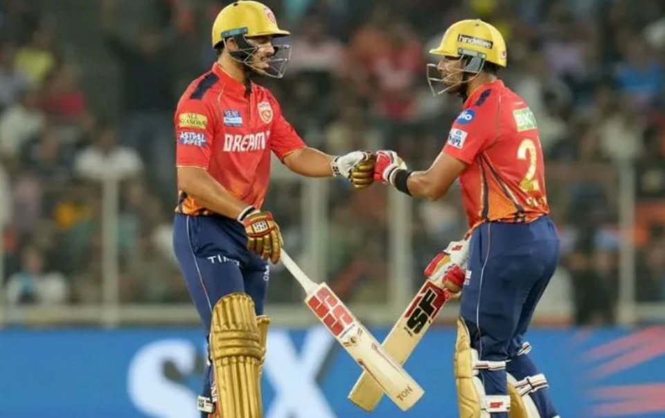 Shikhar Dhawan Applauds PBKS' Strong Performance, Highlighting Shashank and Ashutosh's Impressive Batting