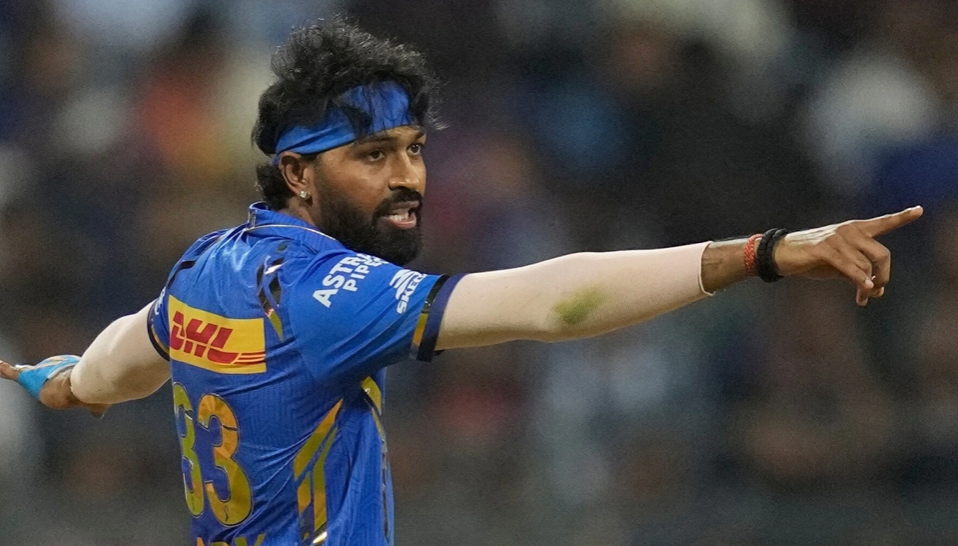 Simon Doull makes a strong statement about MI captain Hardik Pandya's undisclosed injury