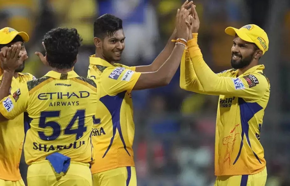 Watch as Shepherd's stumps get knocked over by Pathirana's lightning-fast yorker, leaving him no chance to score