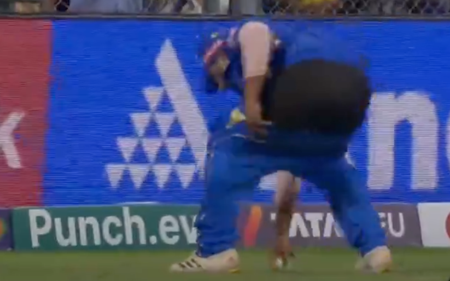Rohit Sharma's Misfield Gifts Ruturaj Gaikwad a Lifeline at Wankhede Stadium