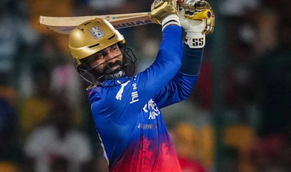 IPL Champion Advocates for Dinesh Karthik Over Rishabh Pant in T20 World Cup Squad