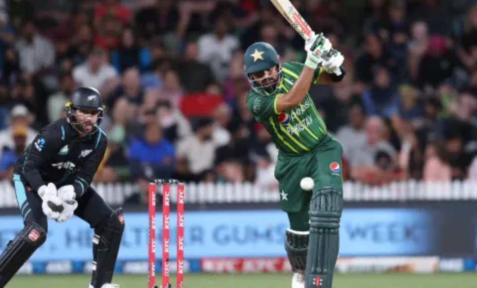 Babar Azam Blames Bowling for Loss to Weak NZ Side, Despite Decent Batting Performance