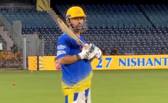 Watch: MS Dhoni's No-Look Uppercut Practice for CSK vs LSG Match