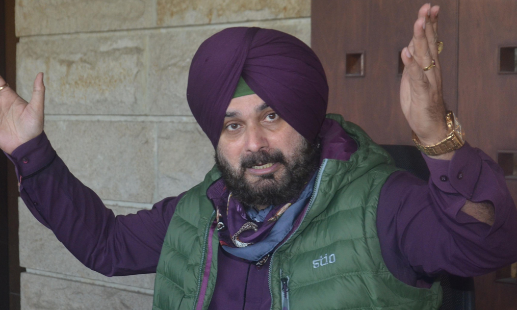Navjot Sidhu Defends Virat Kohli Over Criticism