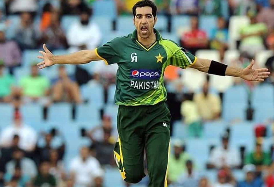 Ex-Pakistan Bowler Umar Gul Tearfully Retires, Shares Reason