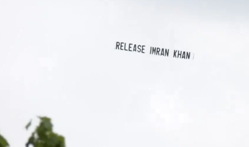 [Watch] Fans Fly 'Release Imran Khan' Banner During IND vs PAK T20 WC Match