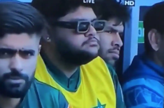 Fans React to Azam Khan Eating During PAK-CAN Match