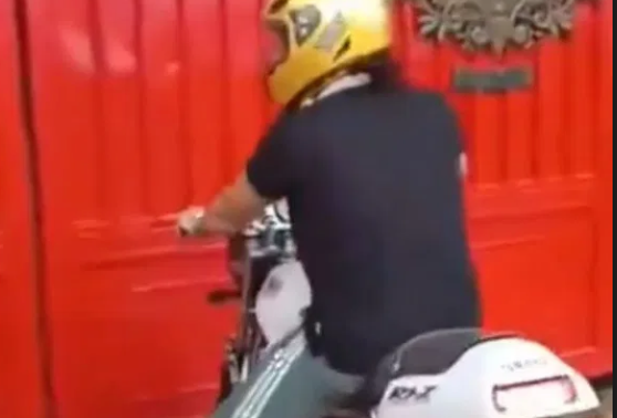 Dhoni Spotted Riding Stylish Motorcycle in Ranchi