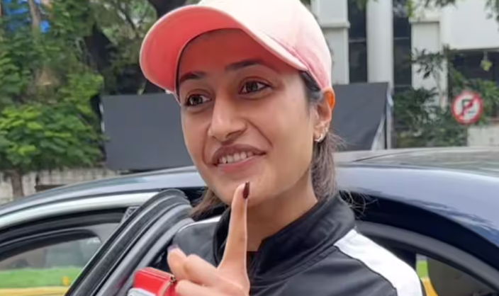 Chahal's Wife Dhanashree Verma Reacts with Excitement to India's T20 WC Win