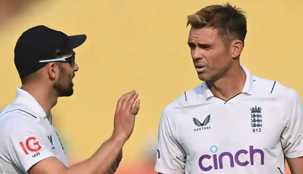 Mark Wood replaces retired James Anderson in England Test team