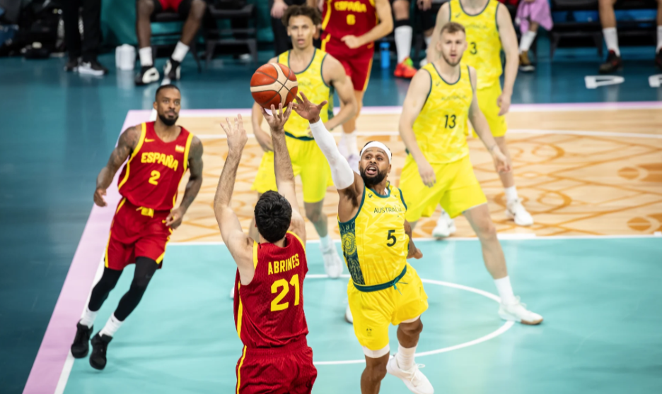 Australia Defeats Spain in Thrilling Olympic Basketball Opener