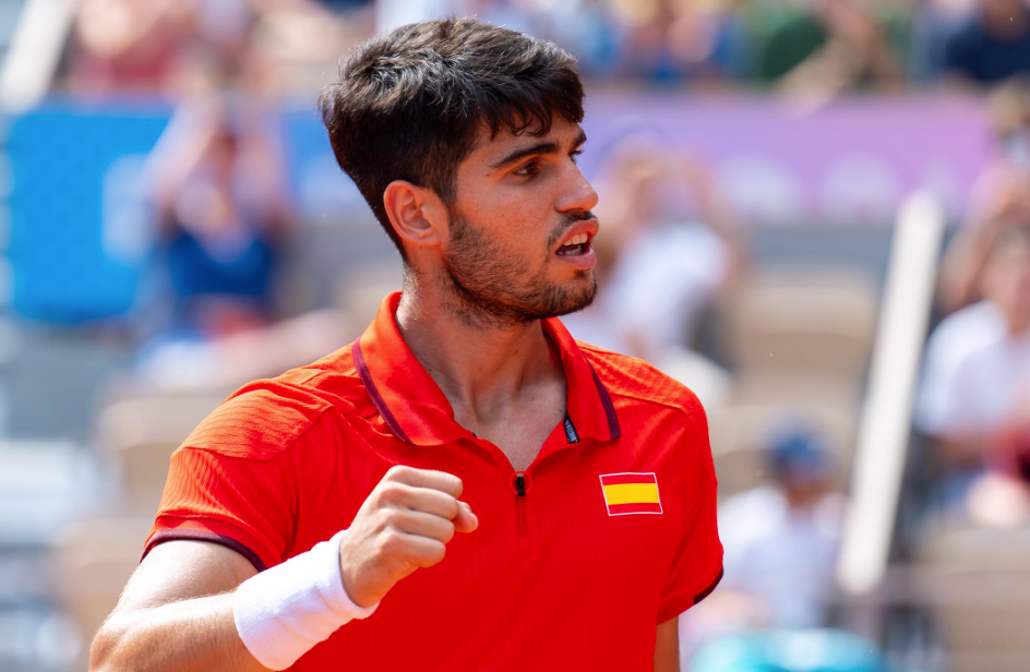 Carlos Alcaraz reaches men's tennis singles semi-finals at Paris 2024
