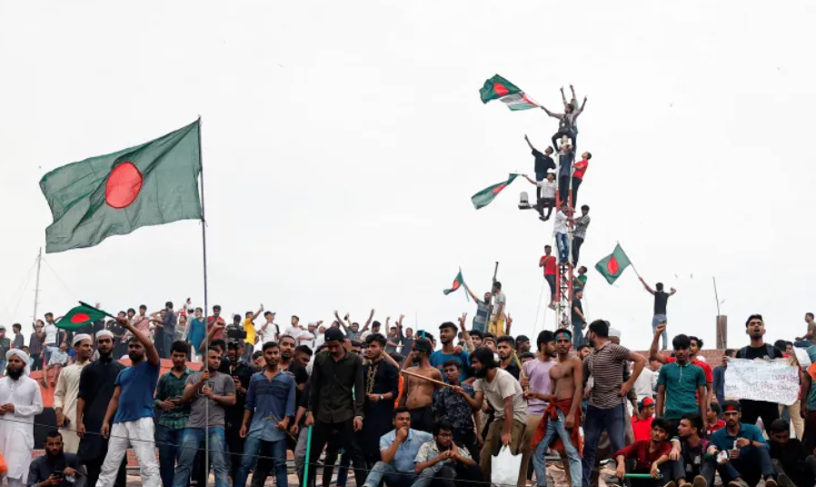 Mushfiqur Rahim And Co Pay Tribute To Lives Lost During Protest In Bangladesh Before PAK Series