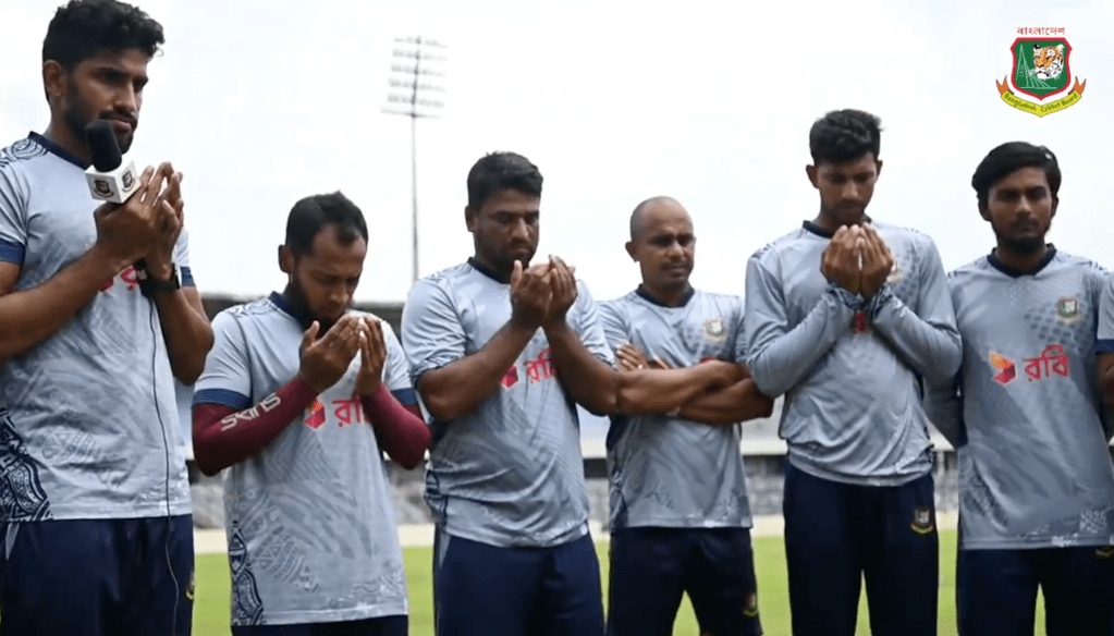 Mushfiqur Rahim And Co Pay Tribute To Lives Lost During Protest In Bangladesh Before PAK Series
