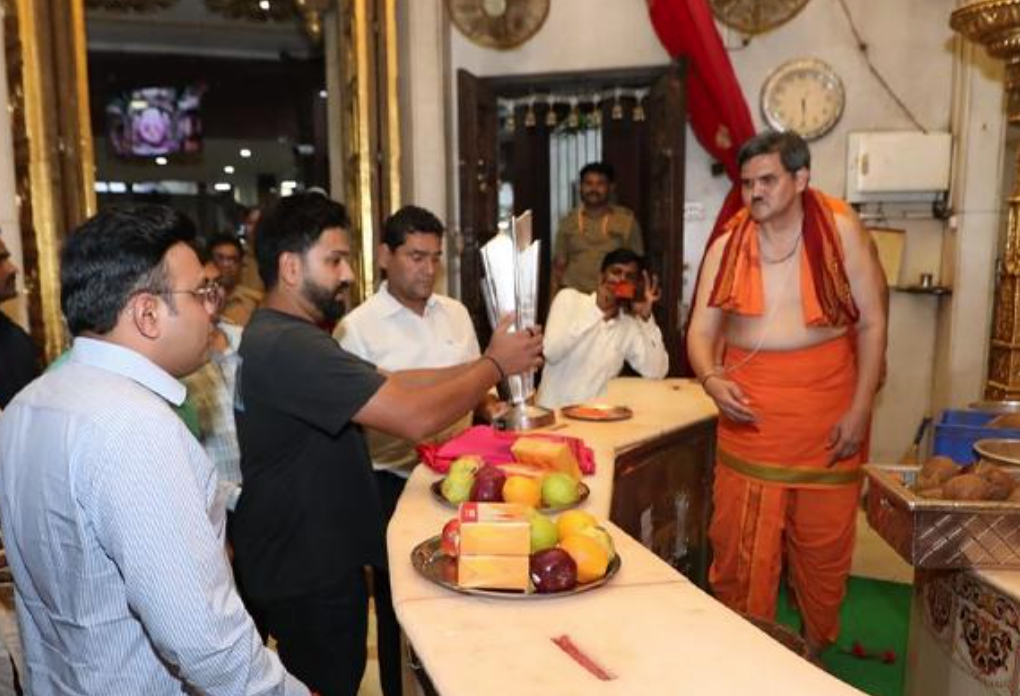 Rohit Sharma and Jay Shah Visit Siddhivinayak Temple with T20 World Cup Trophy