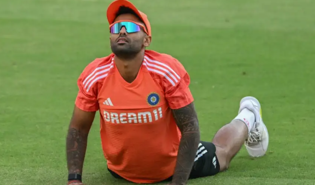 Suryakumar Yadav Injures Hand in Buchi-Babu Tournament, Casting Doubt on Duleep Trophy Participation