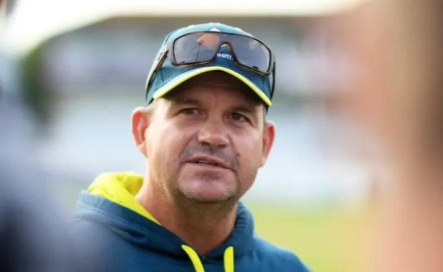 Matthew Mott joins Sydney Sixers as assistant coach after leaving England role