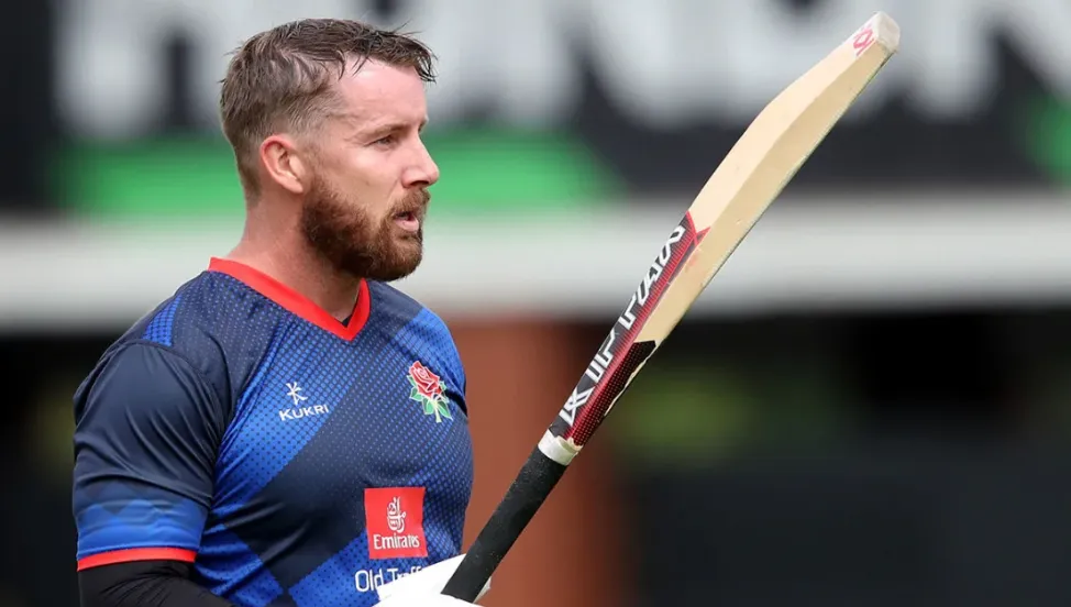 Lancashire Veteran Steven Croft Retires at 39