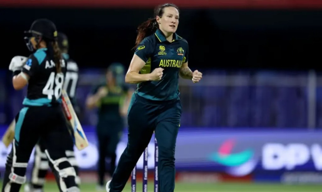 Megan Schutt Overtakes Nida Dar for Most Wickets in Women's T20Is