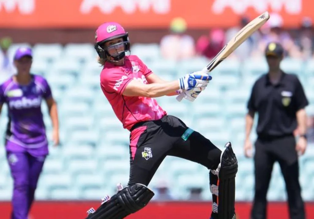 Perry's Strong Performance Helps Sixers Beat Hurricanes