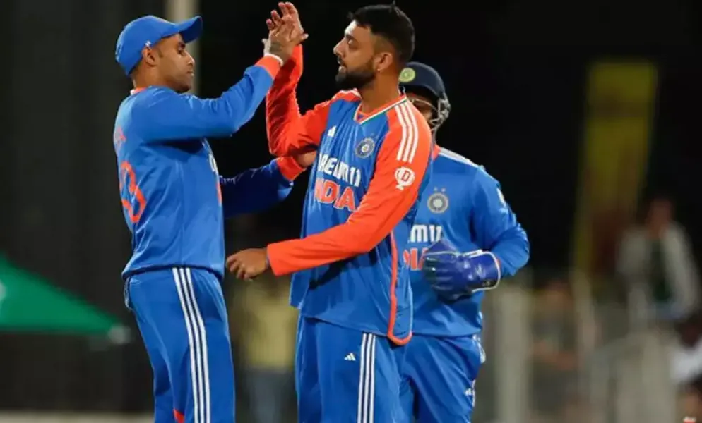 Varun Chakravarthy Sets Record After Challenging South Africa in 3rd T20I