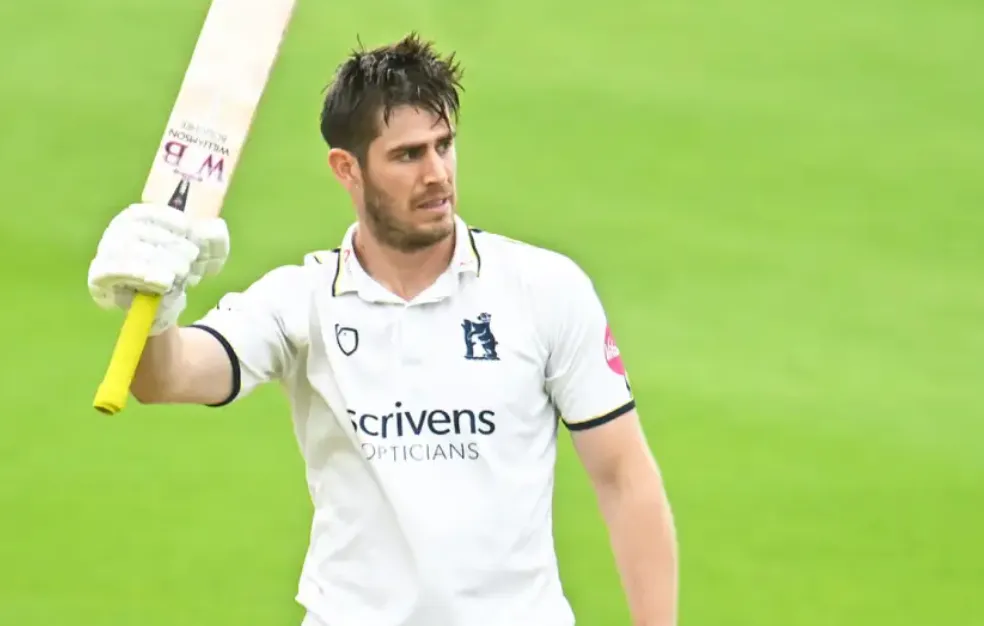 Michael Burgess of Warwickshire Announces Unexpected Retirement from Professional Cricket