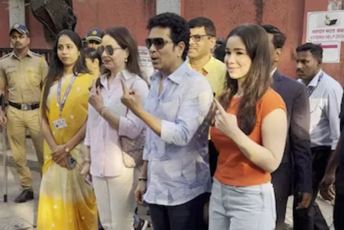 Sachin Tendulkar Votes in Maharashtra Elections with Daughter Sara and Wife Anjali