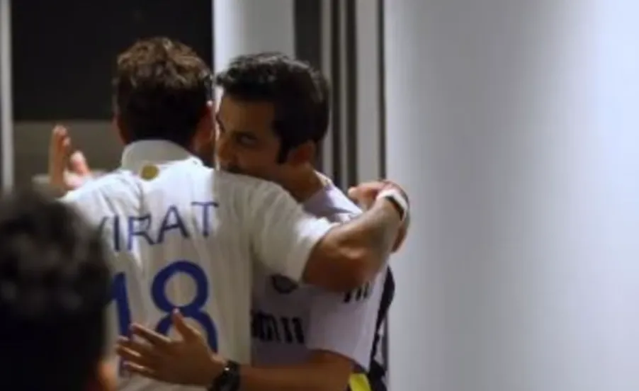 Gautam Gambhir Hugs Virat Kohli After His 30th Test Century