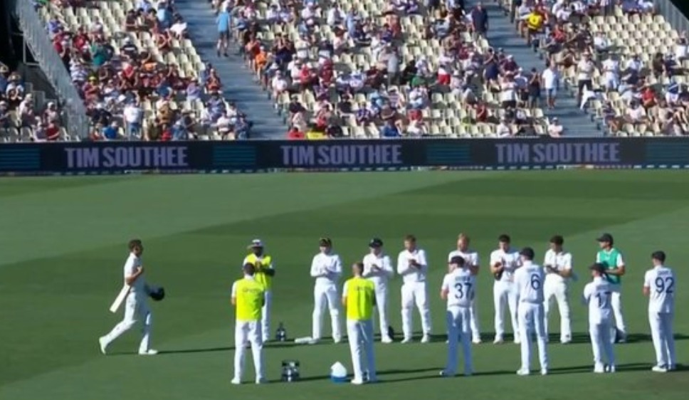 Tim Southee Gets 'Guard of Honour' from Ben Stokes and Team – Watch Emotional Video