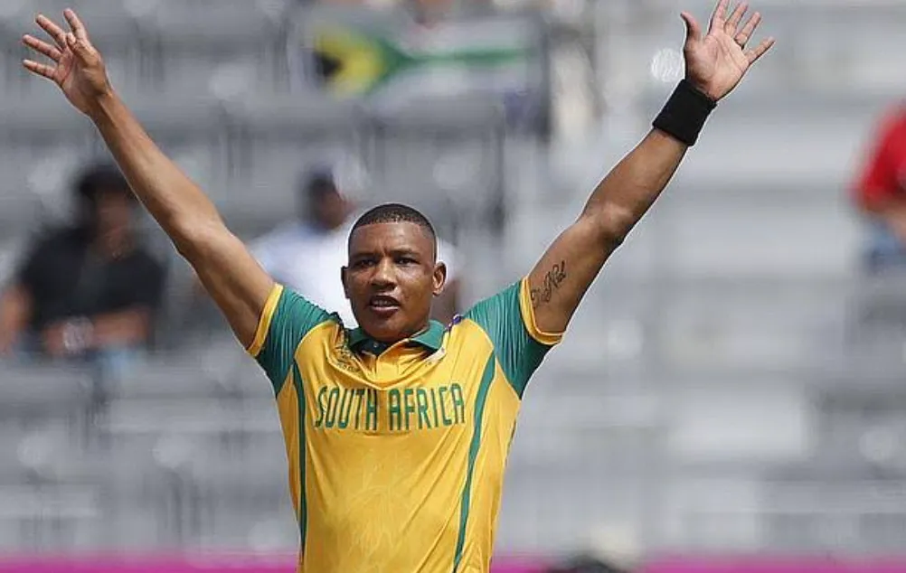 Baartman Ruled Out of Third ODI Against Pakistan Due to Knee Injury