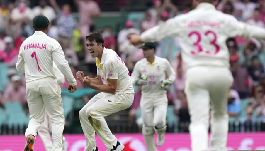 India Struggles on Day One of Final Border-Gavaskar Test
