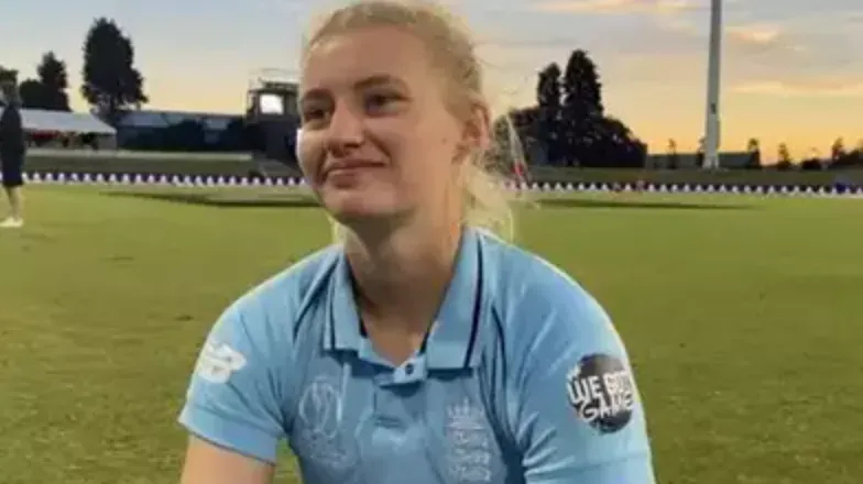Sophie Molineux Out of WPL 2025; RCB Signs Charlie Dean as Replacement