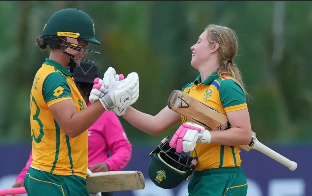Van Wyk and Botha guide South Africa to the final
