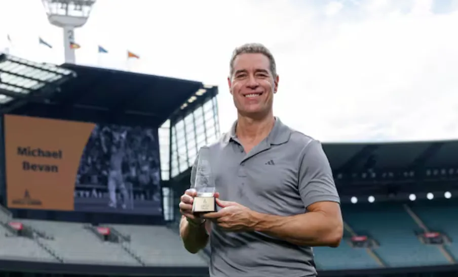 Michael Bevan Added to Australian Cricket Hall of Fame